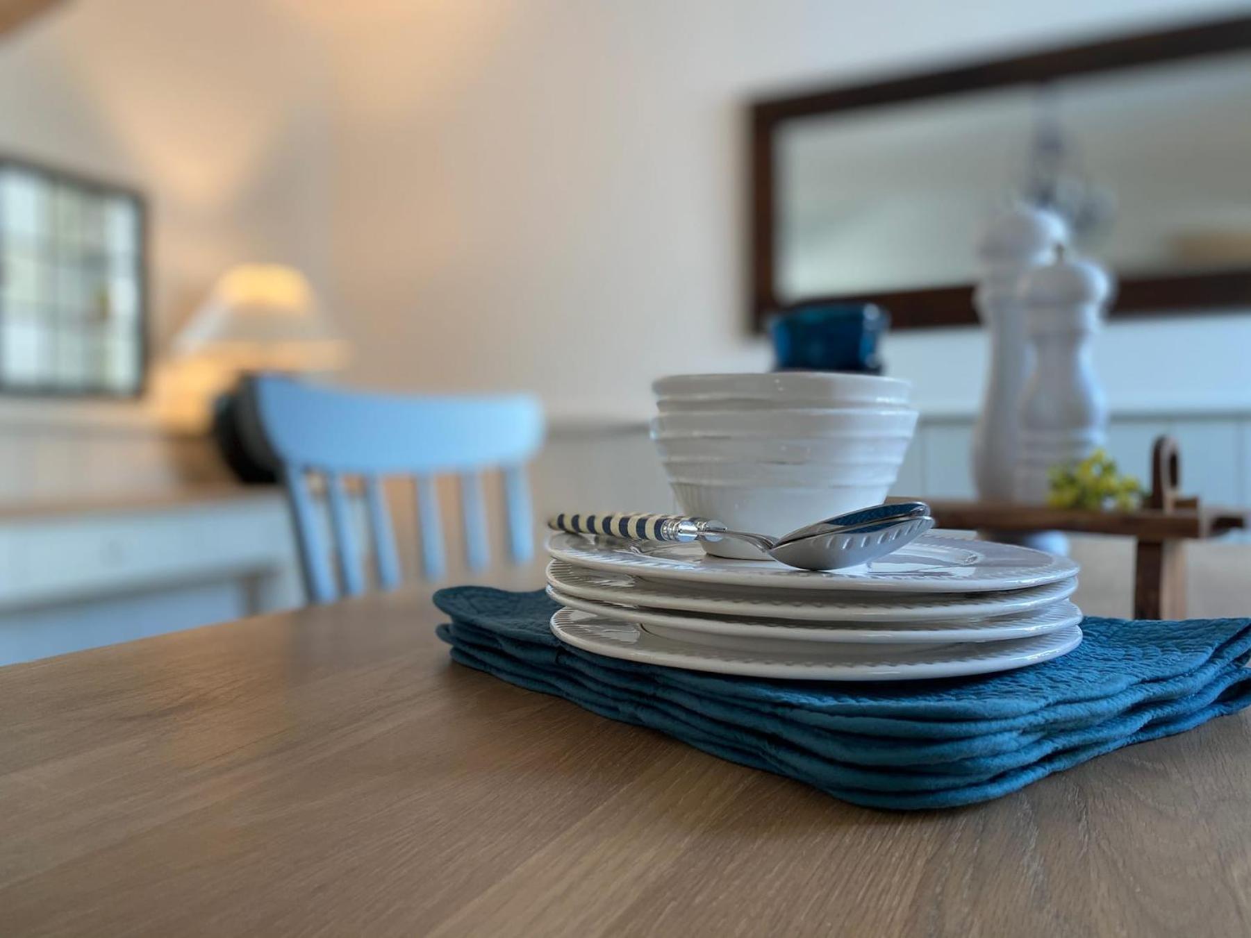 Bosun Cottage - Boutique Retreat On The Beach دييْل المظهر الخارجي الصورة